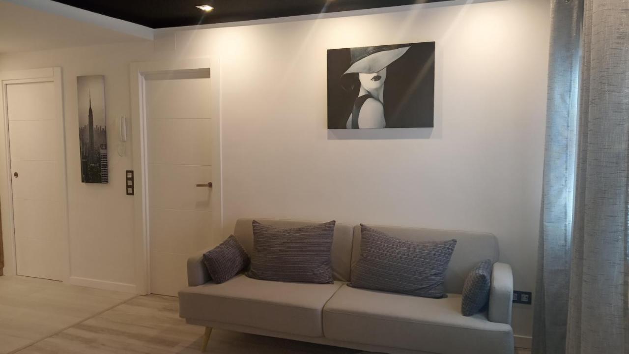 Apartamento Cinema Leilighet Oviedo Eksteriør bilde